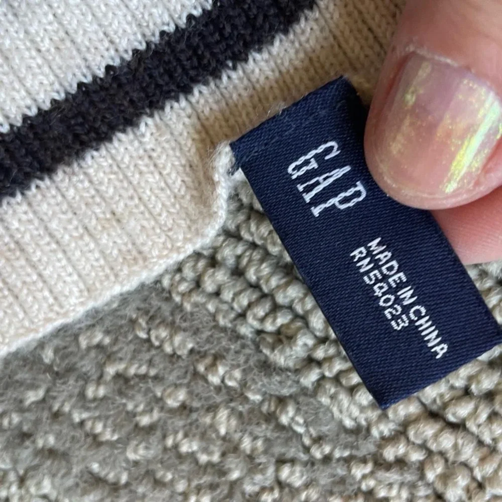 black + cream striped wool blend‎ lightweight scarf by GAP